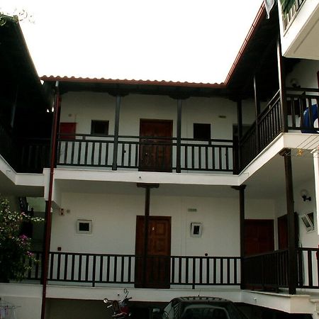 Pella House Hotel Pefkochori Buitenkant foto